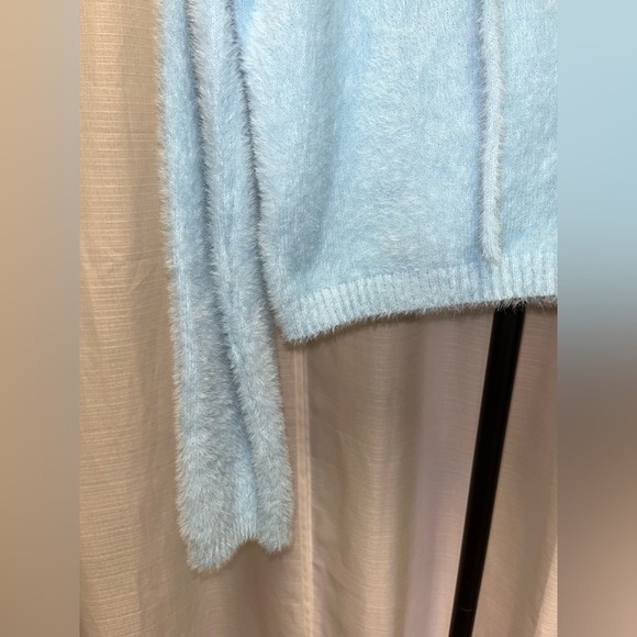 Chelsea & Violet Light Blue Sweater Cropped Fuzzy Soft Hoodie | size Small - Picture 3 of 6